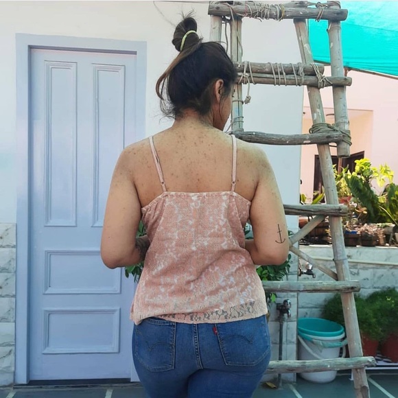 SOLD ❌ Peach Strappy Shirt Top - Picture 3 of 3